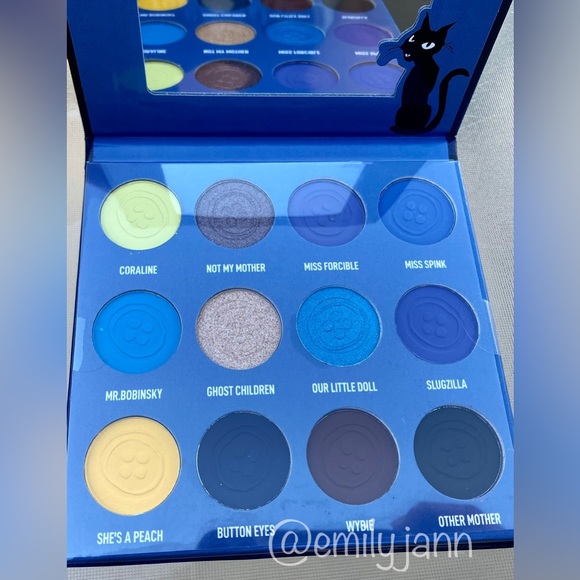 Coraline🌒Eyeshadow Palette - Picture 5 of 13